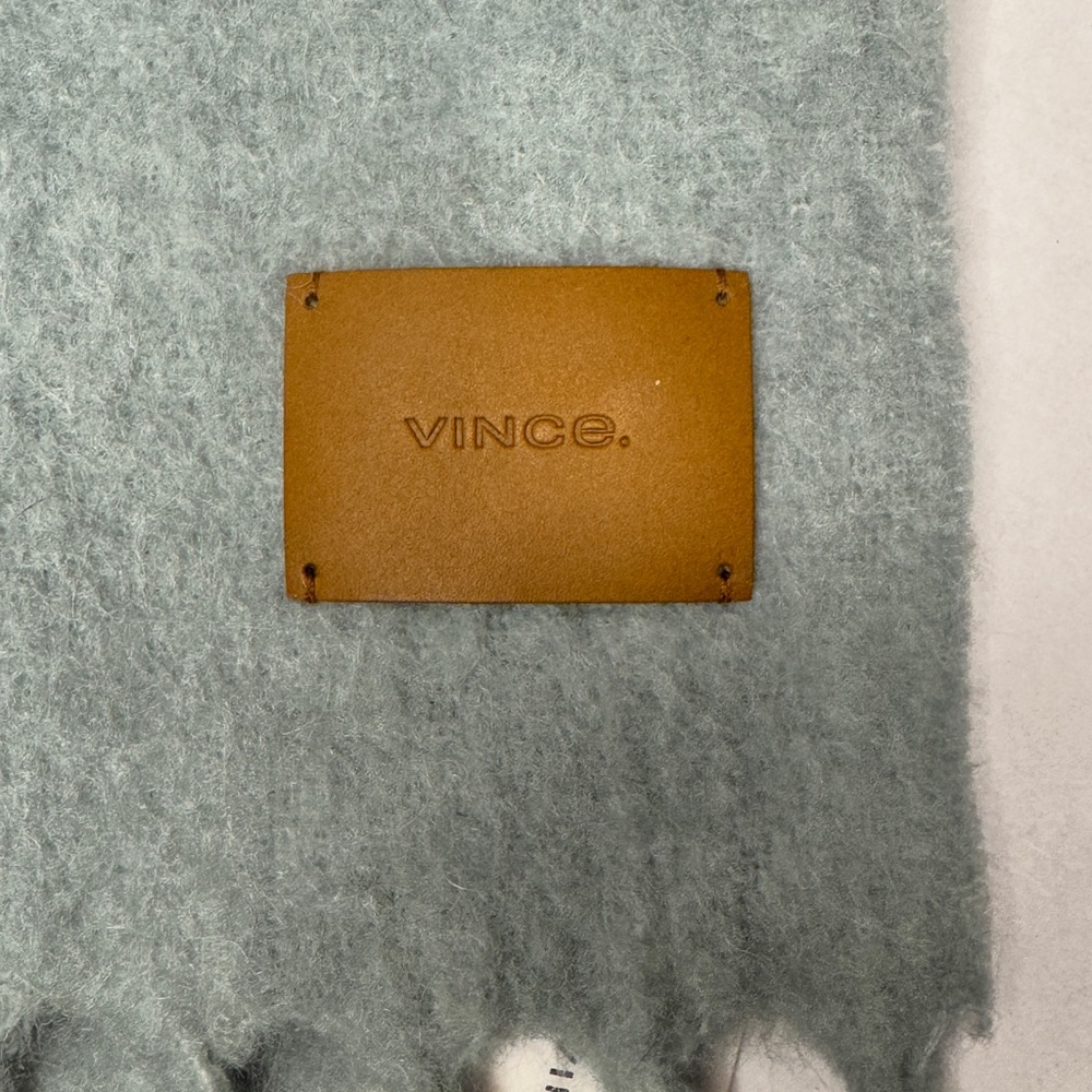 ~Vince~ Two-Tone Alpa Blend Oversized Luxurious Scarf! Gorgeous Lt Aqua and Tan - Picture 5 of 5